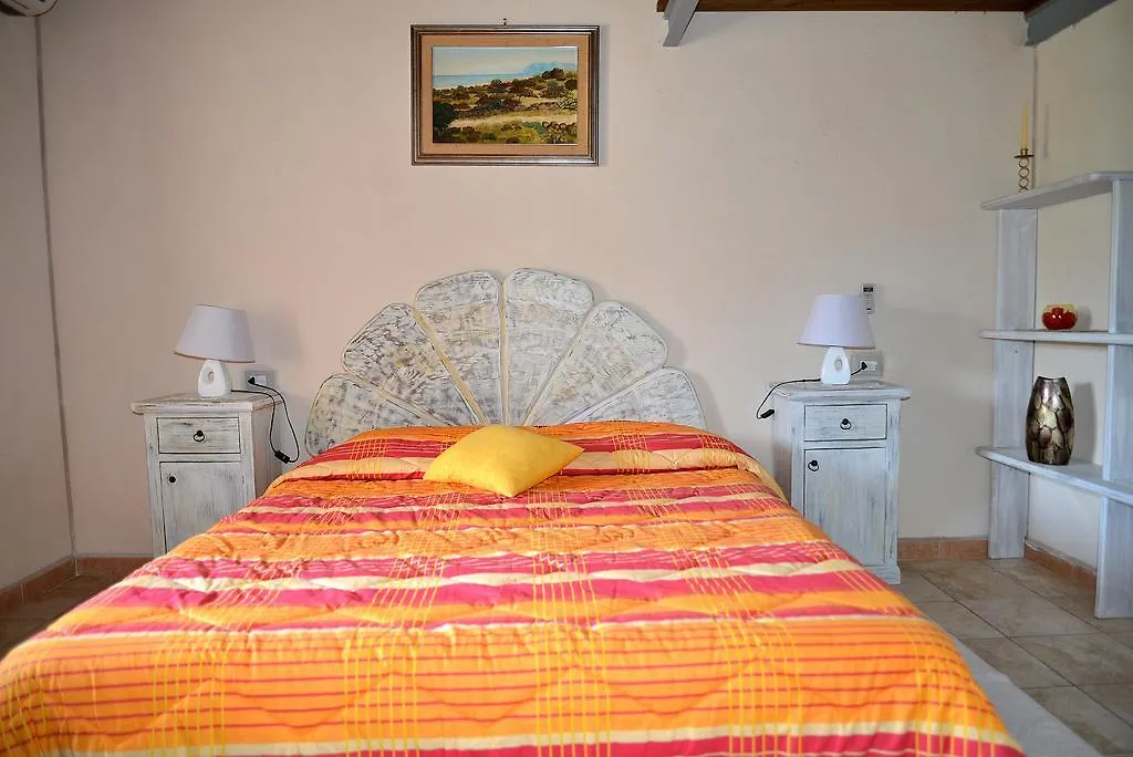 Hotel Valle del Cedrino Galtellì 2*,  Italia